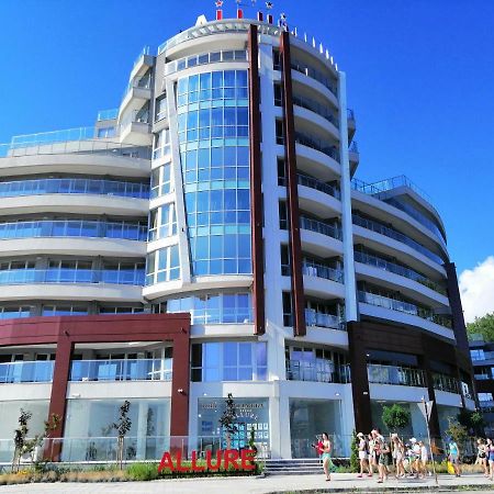 Allure Beach Resort Aparthotel Primorsko Bagian luar foto