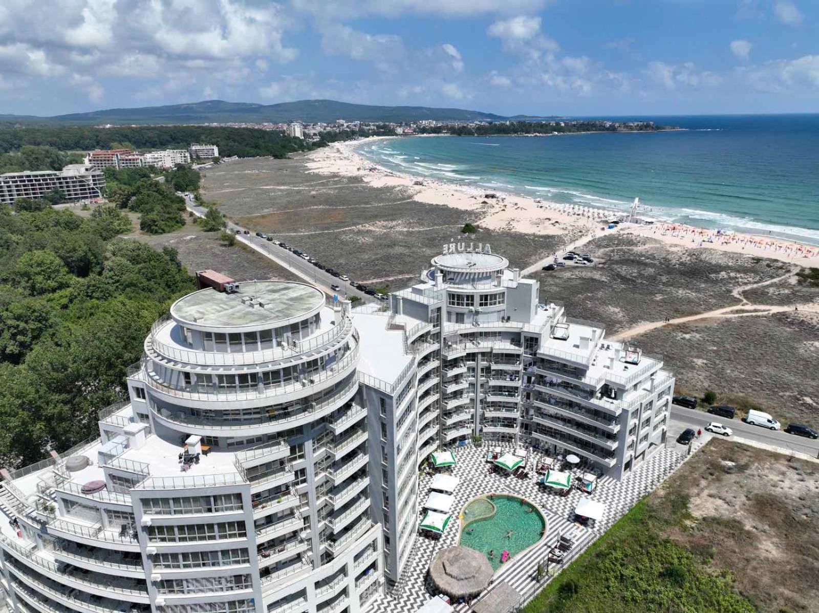 Allure Beach Resort Aparthotel Primorsko Bagian luar foto
