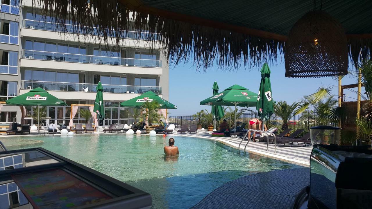 Allure Beach Resort Aparthotel Primorsko Bagian luar foto